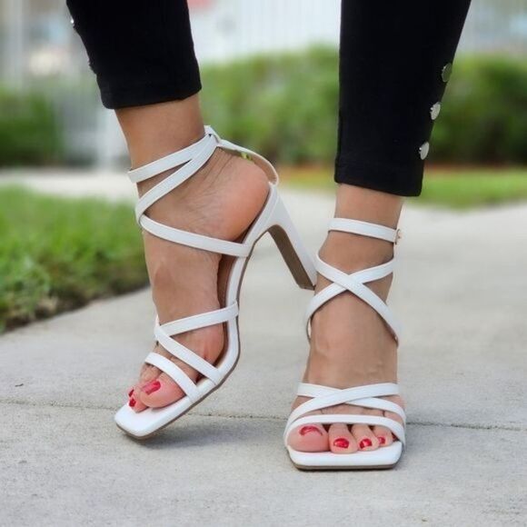 Womens Triple Straps Chunky Heels Sandals White Color - Picture 1 of 5